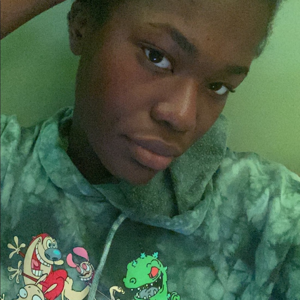 Meet your Posher, Danielle